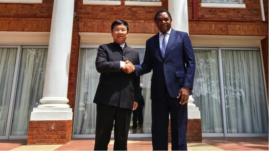 ayx����Ϸ��Դ���³���ƽ���ݻ��ޱ�����ͳ ϣ����������ϯ�չ�Kitumbaͭ���ȨǩԼ��ʽ